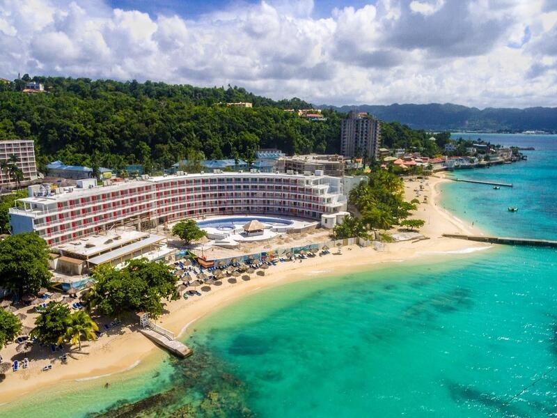 รอยัล เดคาเมรอน คอร์นวอลล์ บีช - ออลอินคลูซีฟ Hotel มอนเทโกเบย์ ภายนอก รูปภาพ