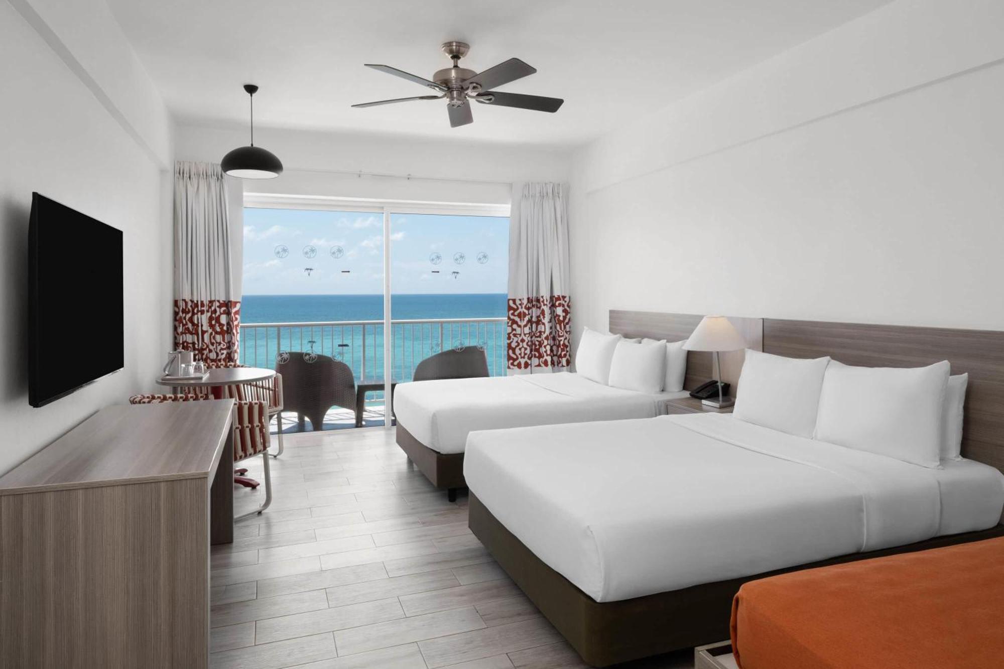 รอยัล เดคาเมรอน คอร์นวอลล์ บีช - ออลอินคลูซีฟ Hotel มอนเทโกเบย์ ภายนอก รูปภาพ