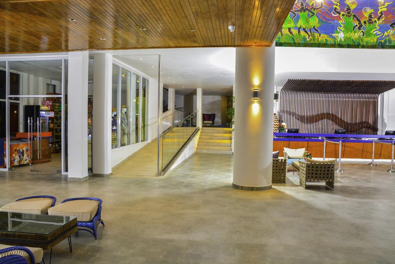 รอยัล เดคาเมรอน คอร์นวอลล์ บีช - ออลอินคลูซีฟ Hotel มอนเทโกเบย์ ภายนอก รูปภาพ